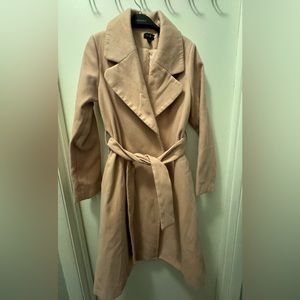 Ontwelfth woman’s size small coat. Great condition